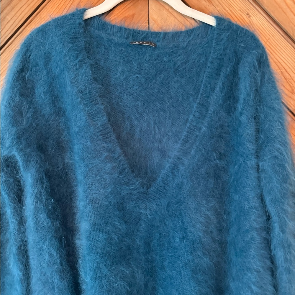 Theory Angora blend blue green v-neck sweater long sleeve fuzzy women’s small - Picture 6 of 9